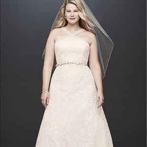 EMBROIDERED LACE Y-NECK PLUS SIZE WEDDING DRESS